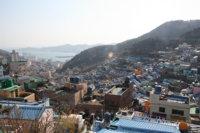 사람들이 모여 사는 곳 ‘부산’에 갔다