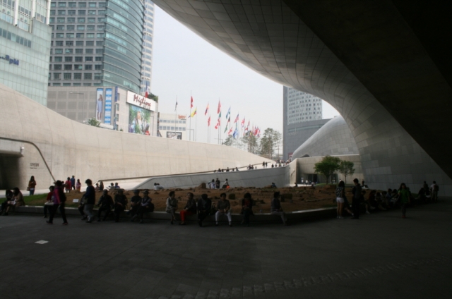 건축과 전시, 무용으로 만난 전통과 현대의 조화